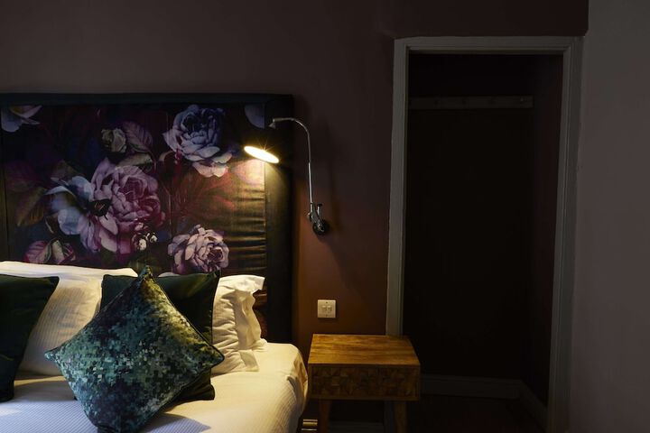 Room 21 of 65