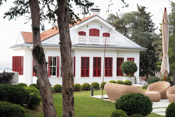 Hotel 98 of 103