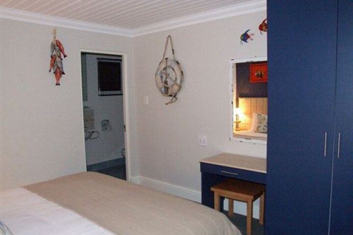 Room 10 of 48