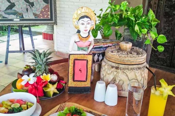 Dining Photos