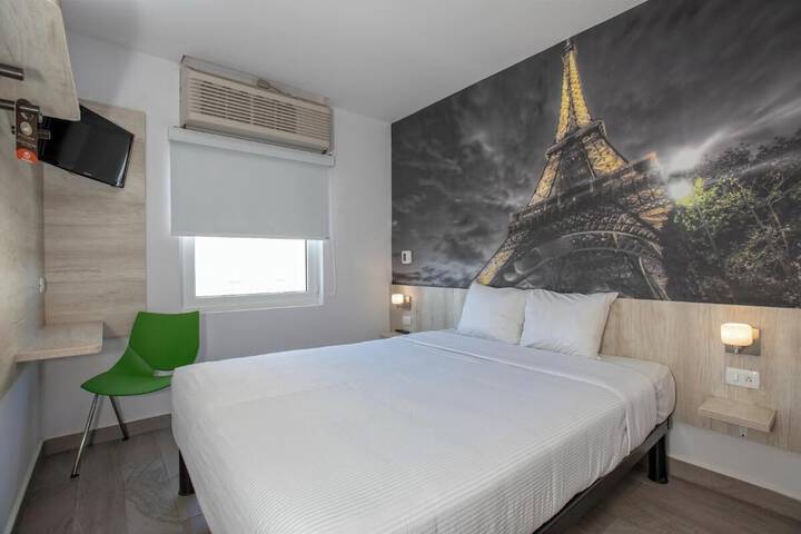Room 3 of 22