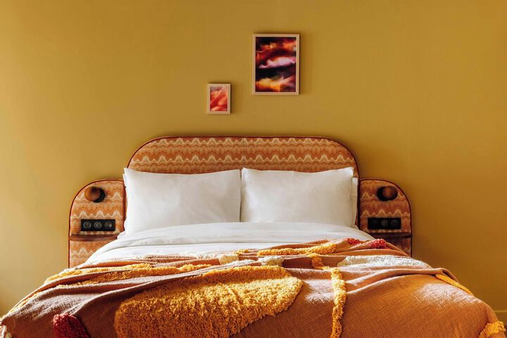 Room 17 of 128