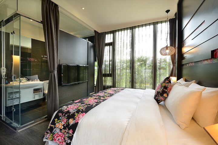 Room 7 of 54
