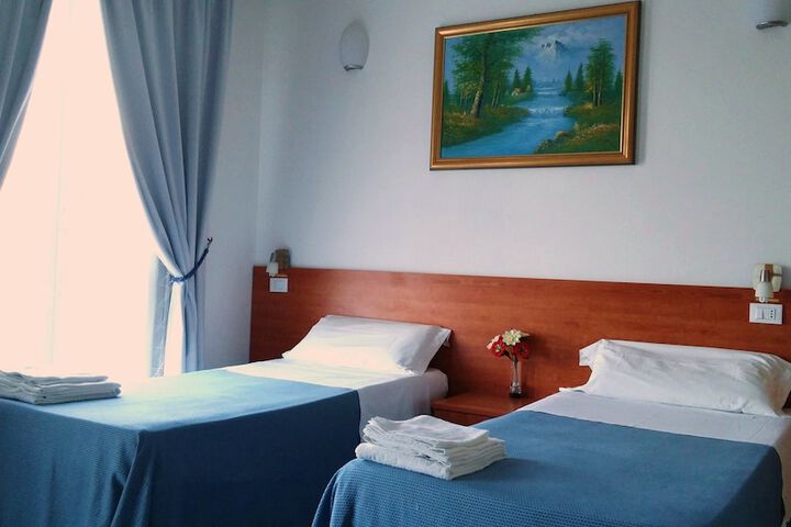 Room 108 of 170