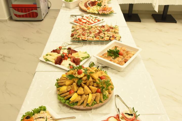 Dining 54 of 74
