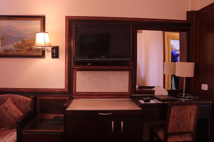 Room 37 of 110