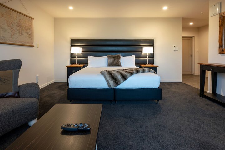 Room 72 of 120