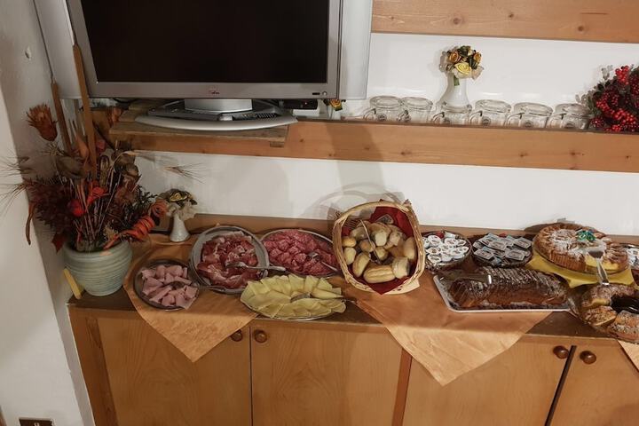 Dining Photos