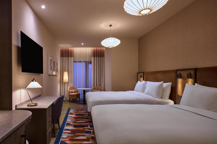 Room 21 of 114