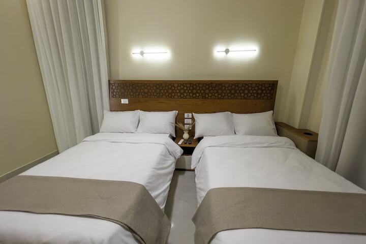 Room 6 of 74