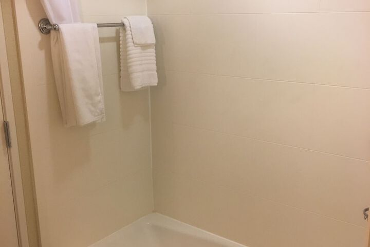 Room 44 of 59