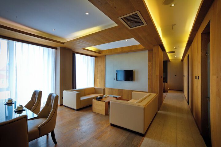 Room 10 of 63