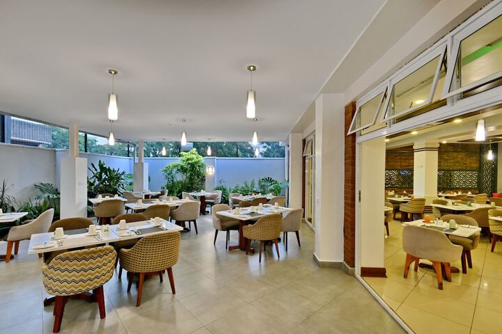 Dining 103 of 114