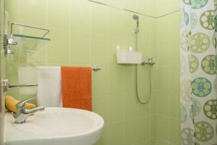 Room 154 of 322