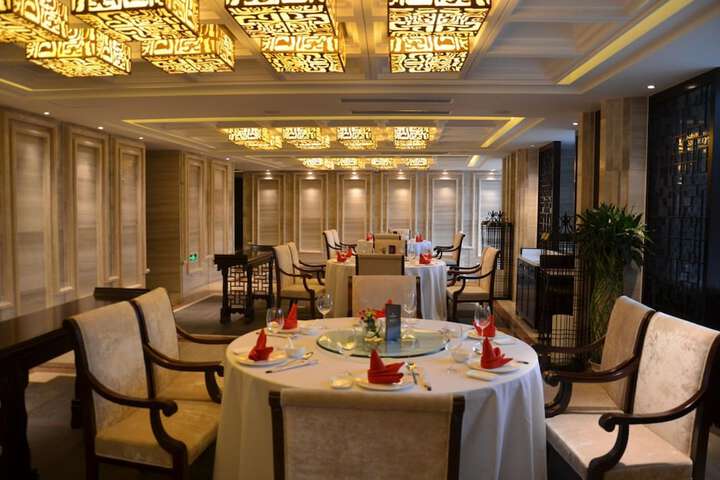 Dining Photos