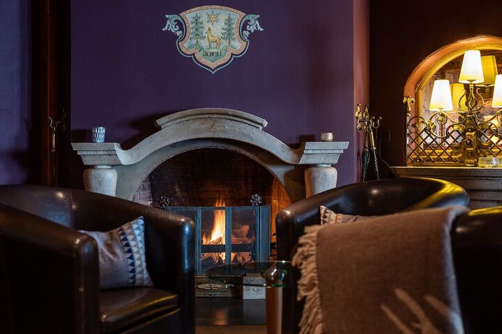 Lounge 67 of 71