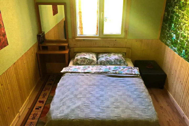 Room 2 of 12