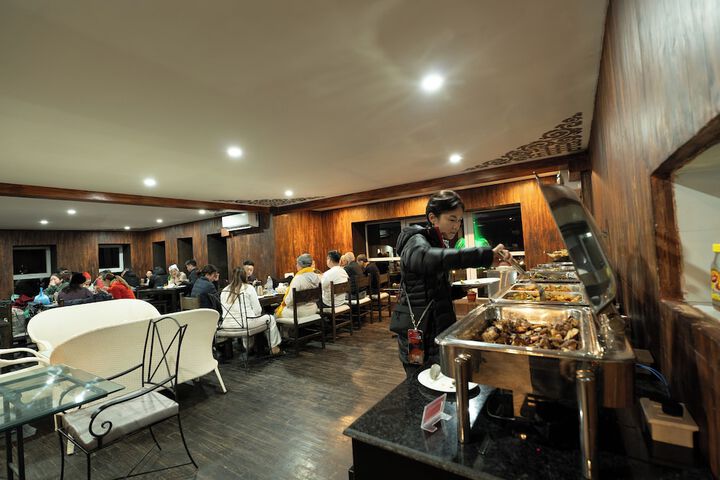 Dining 99 of 198