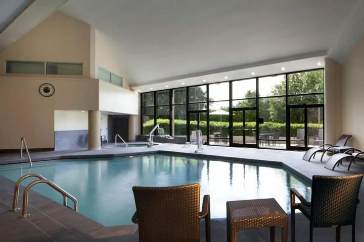 Pool 14 of 25