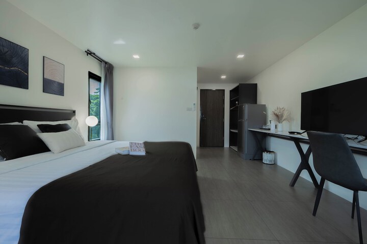 Room 6 of 39