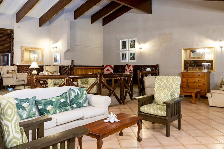 Hotel Interior 9 of 143