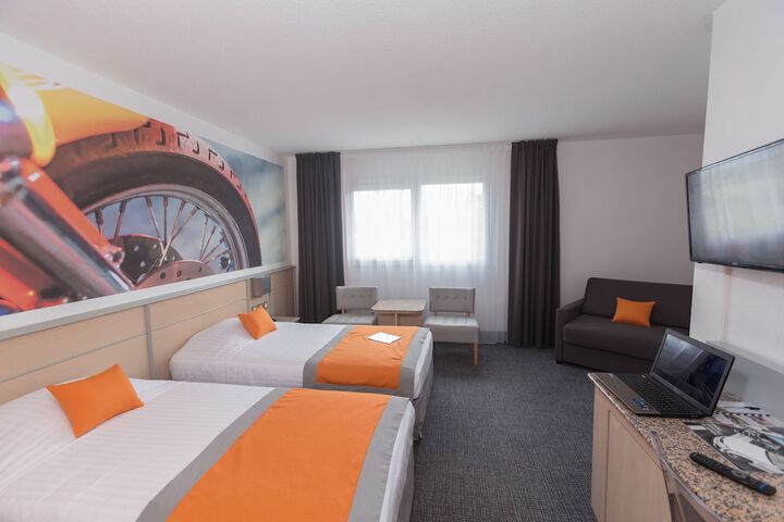 Room 16 of 81