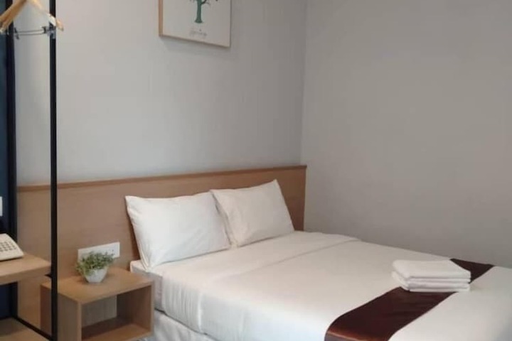 Room 40 of 63