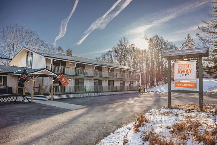 Hideaway Inn Mt. Snow in West Dover, VT