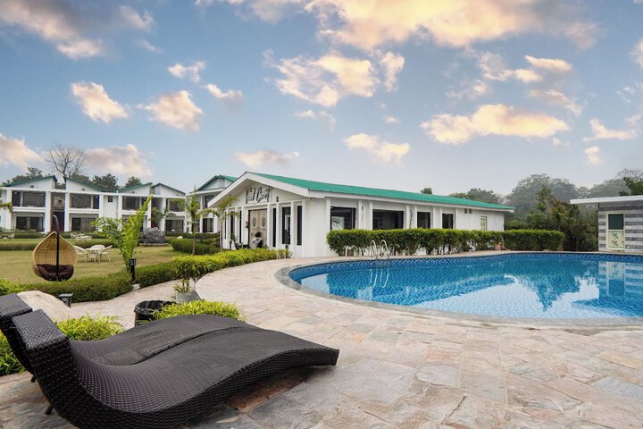 Pool 20 of 45