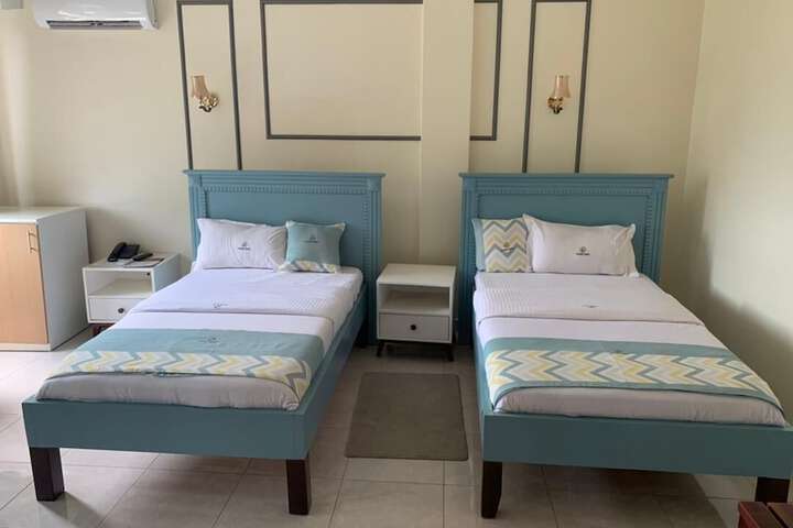 Room 5 of 26