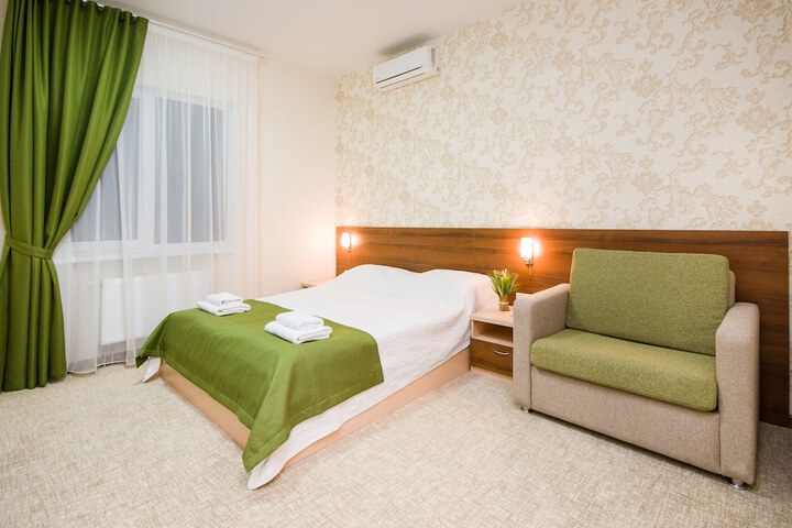 Room 12 of 35