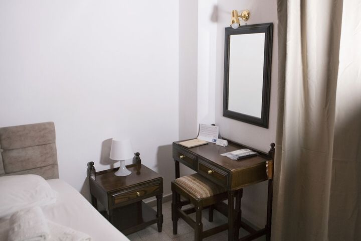 Room 34 of 73