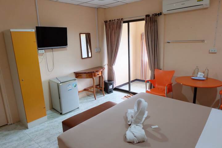 Room 13 of 50