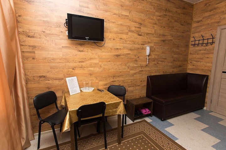 Room 17 of 25
