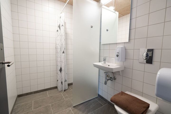 Room 12 of 26