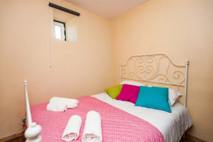 Room 15 of 111