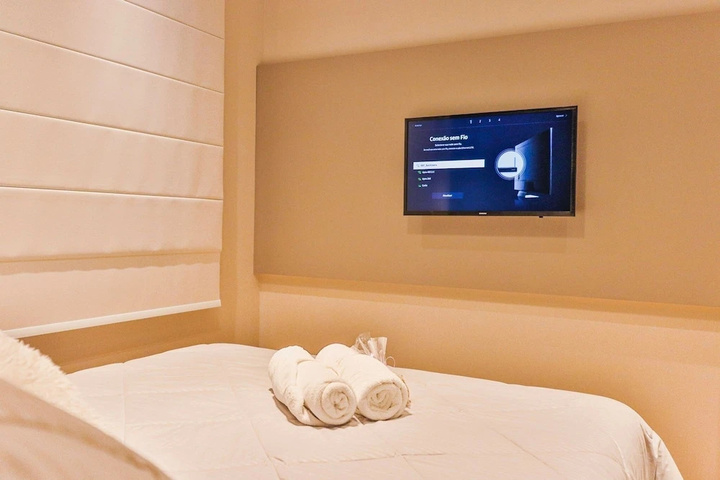 Room 2 of 21