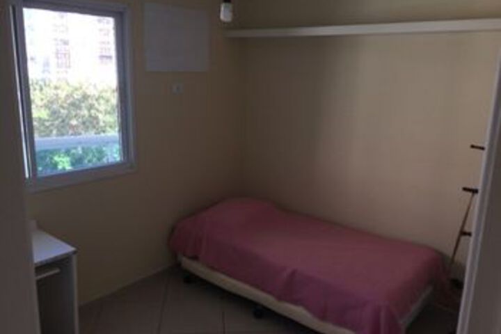 Room 8 of 24