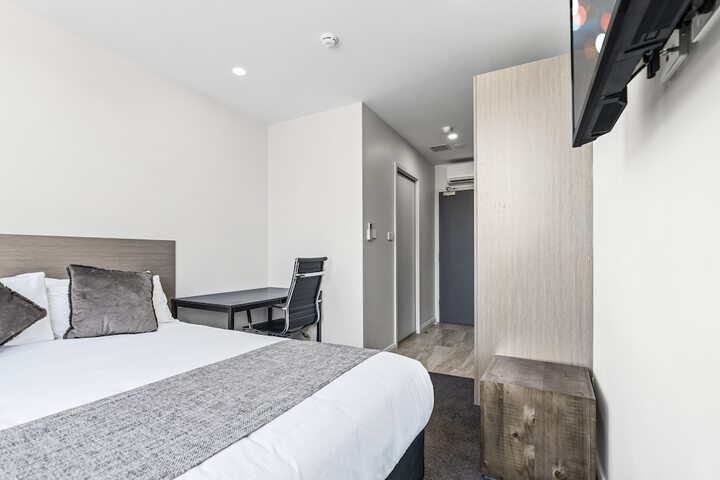 Room 13 of 62