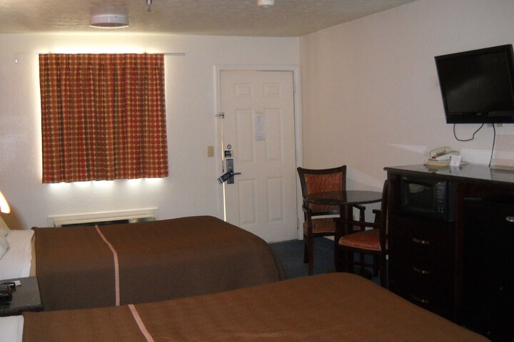Room 4 of 22