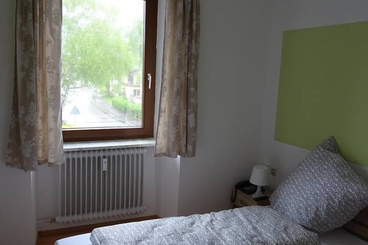 Room 8 of 38