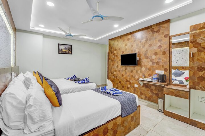 Room 21 of 38