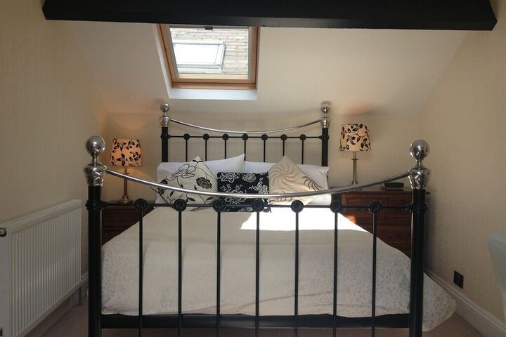 Room 12 of 19