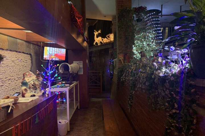 Hotel 215 of 230