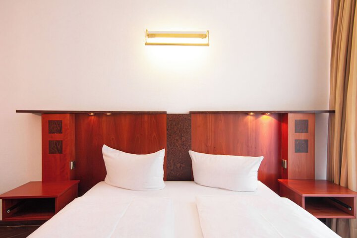 Room 36 of 123