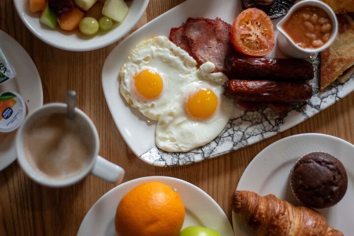 Breakfast/Coffee Service 30 of 66