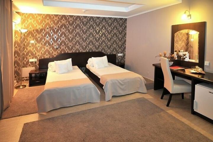 Room 19 of 44