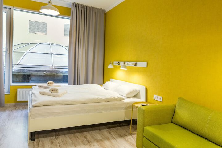 Room 15 of 146