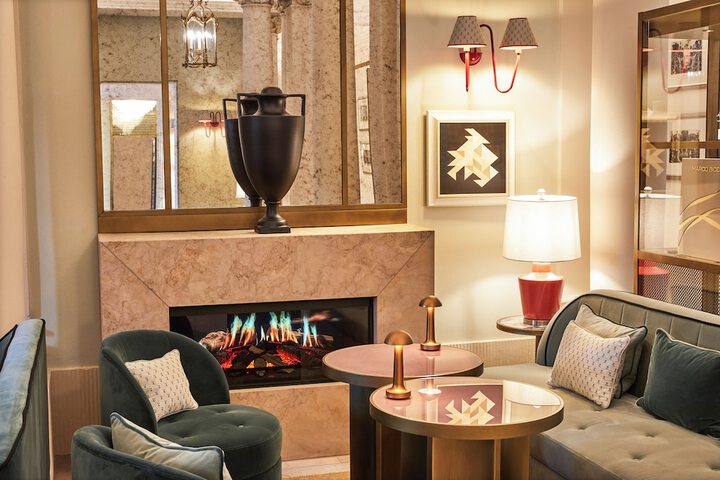 Guest Lobby