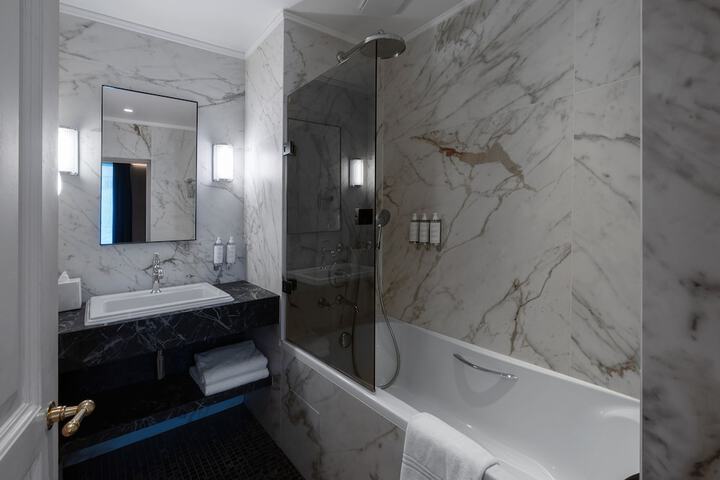 Bath Photo